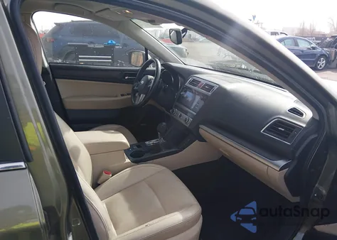 2015 Subaru Outback 2.5I Limited z USA, uszkodzony, nr VIN 4S4BSANC4F3315835